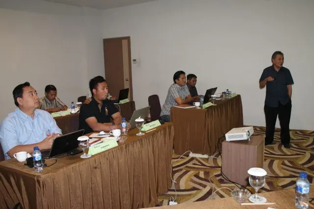 Sesi pelatihan in-house bersama tim perusahaan
