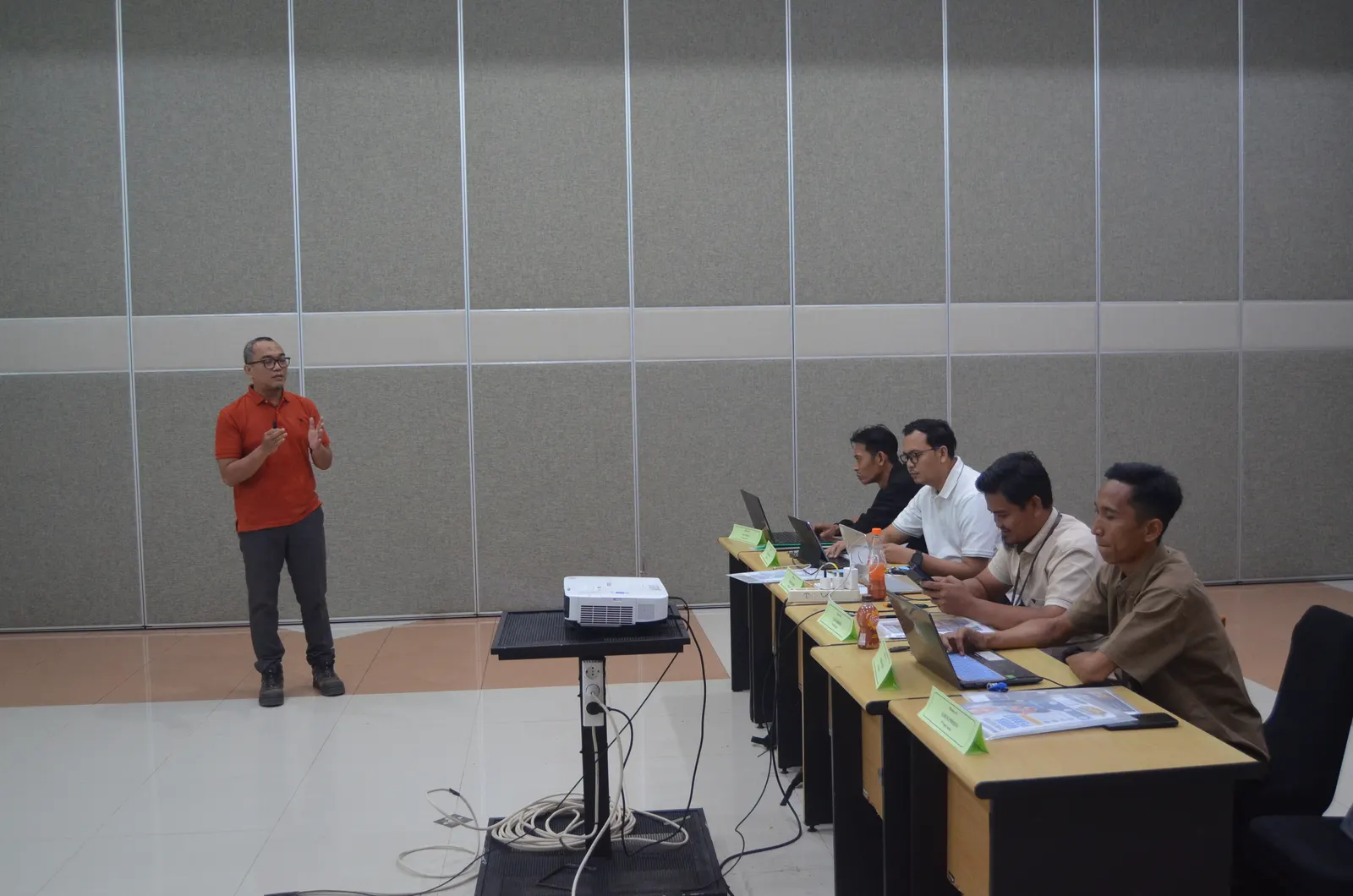 Sertifikasi PPLB3 BNSP: Syarat, Standar Uji Kompetensi, & Pengelolaan Limbah B3 — Panduan Pelatihan K3 & Sertifikasi